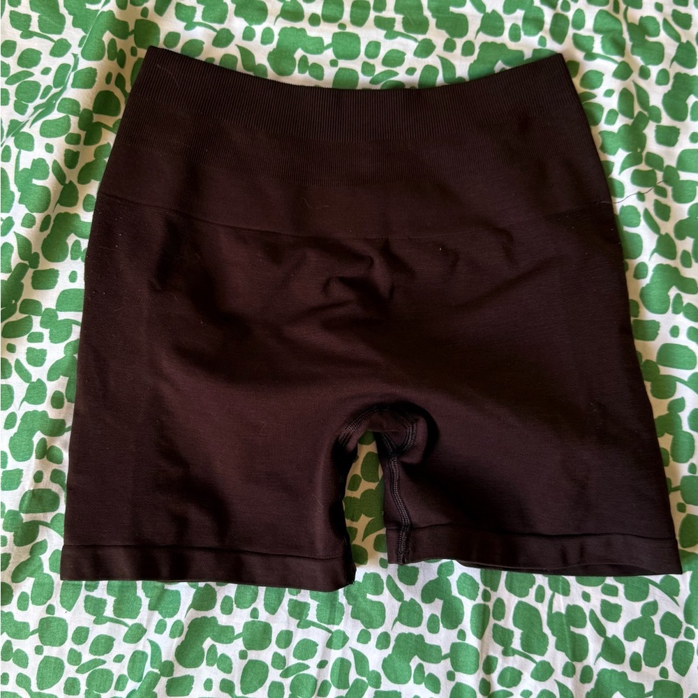 Alphalete Amplify Shorts